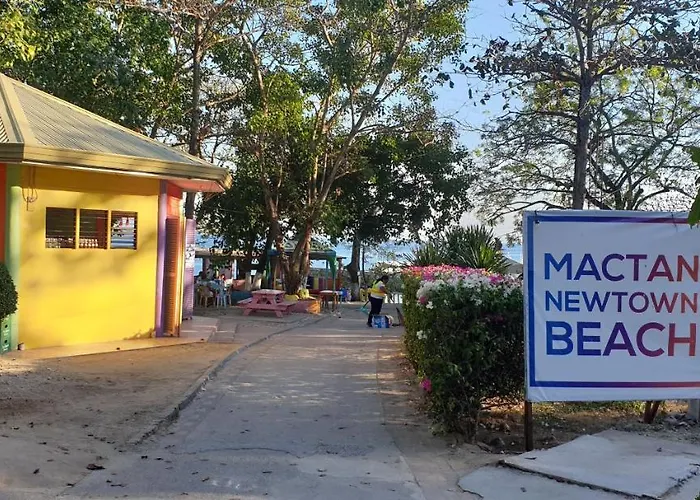 Mactan Newtown With Sun Set And Garden View 3* Cebu